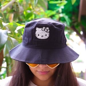 Hello Kitty Keith Haring Black Bucket Hat